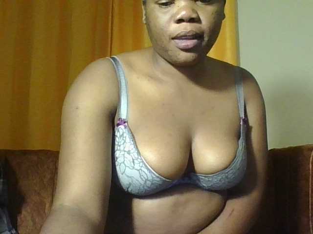 Hornycremmy09