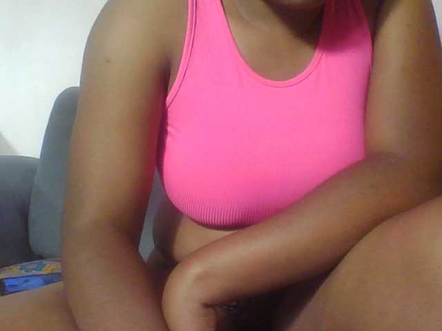 Hornycremmy09