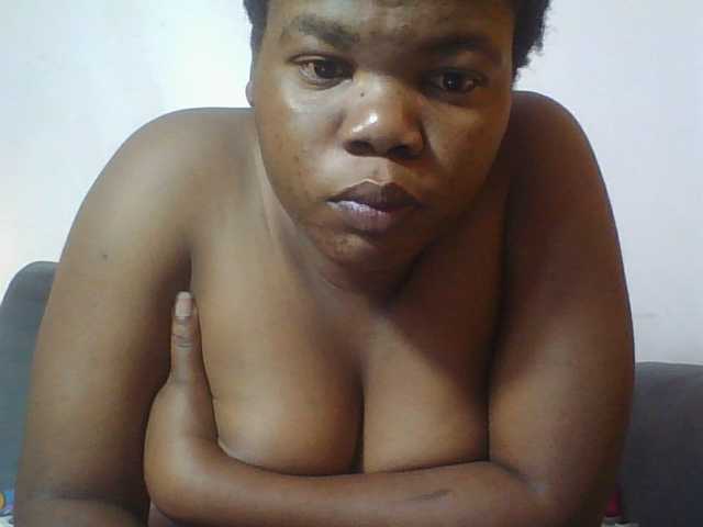 Hornycremmy09