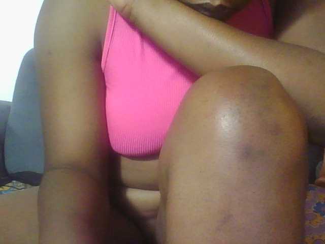 Hornycremmy09