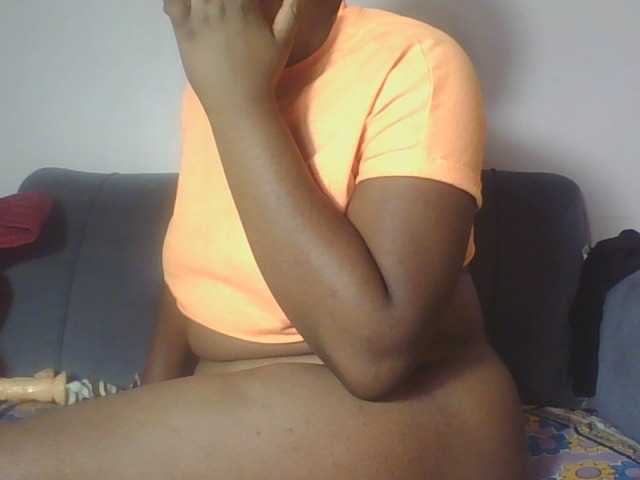 Hornycremmy09