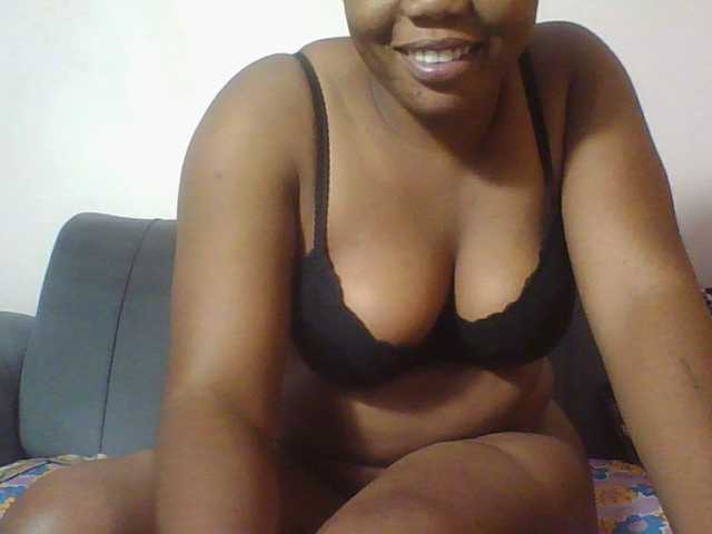 Hornycremmy09