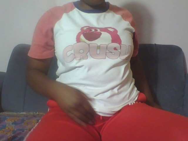 Hornycremmy09 live cam on BongaCams