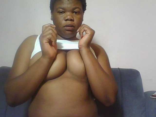 Hornycremmy09