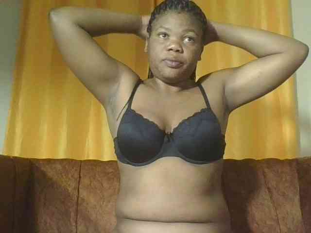 Hornycremmy09 webcam