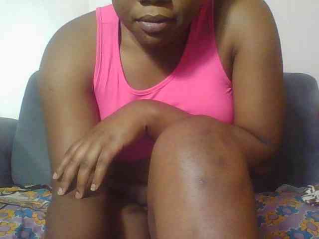 Hornycremmy09