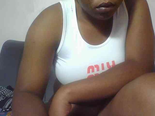Hornycremmy09