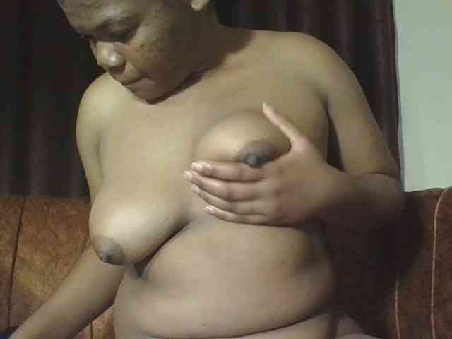 Hornycremmy09 webcam