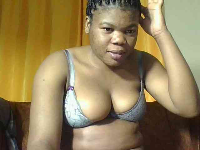 Hornycremmy09