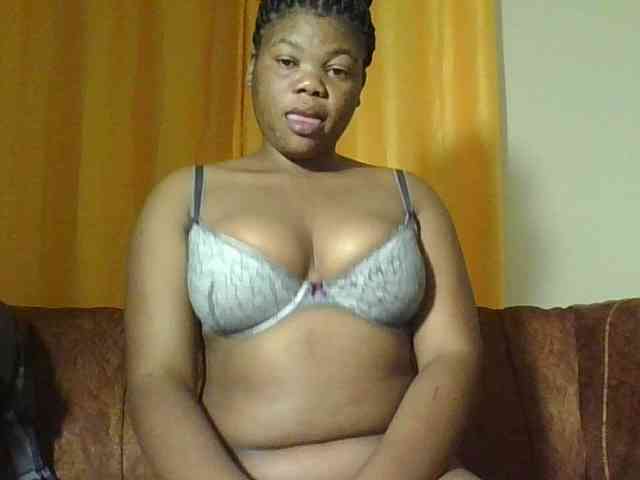 Hornycremmy09 webcam