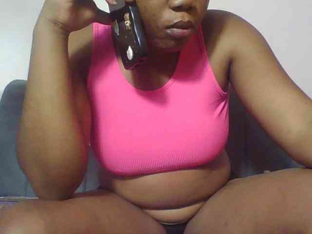 Hornycremmy09