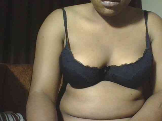 Hornycremmy09