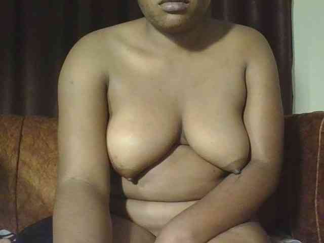 Hornycremmy09 webcam