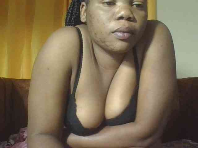 Hornycremmy09 webcam
