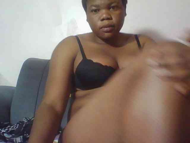 Hornycremmy09 webcam