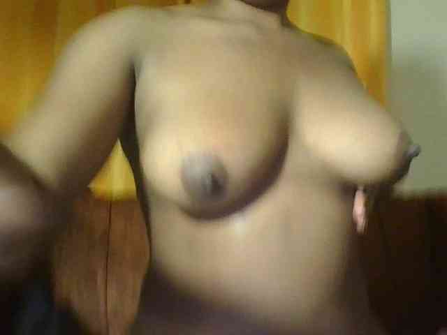 Hornycremmy09 webcam