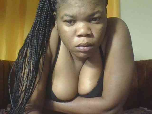 Hornycremmy09