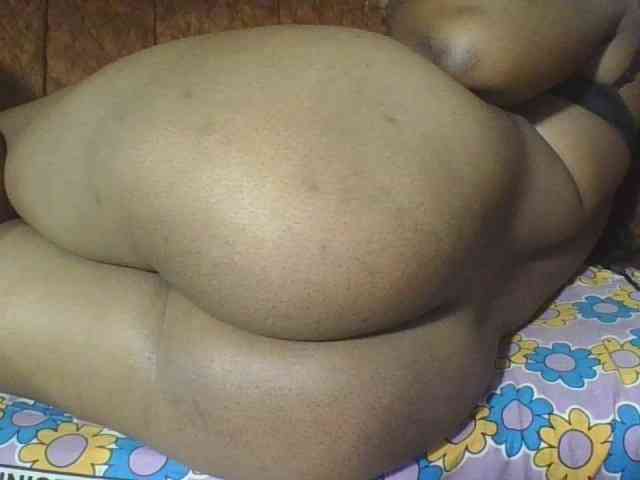Hornycremmy09 webcam