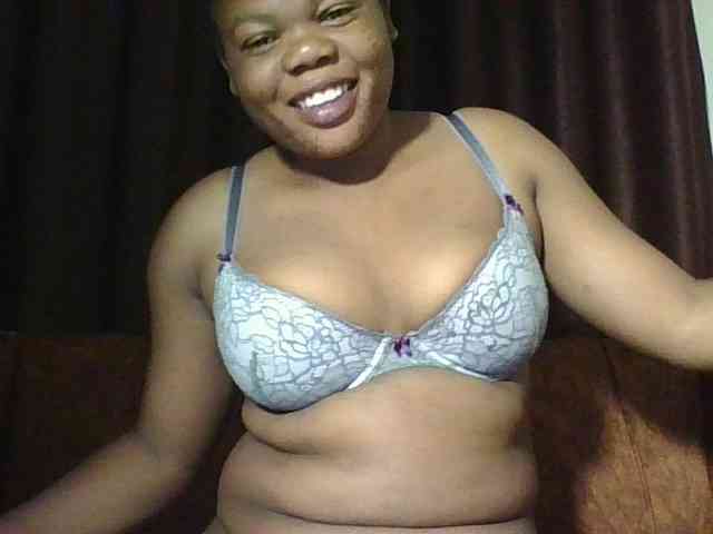 Hornycremmy09 webcam