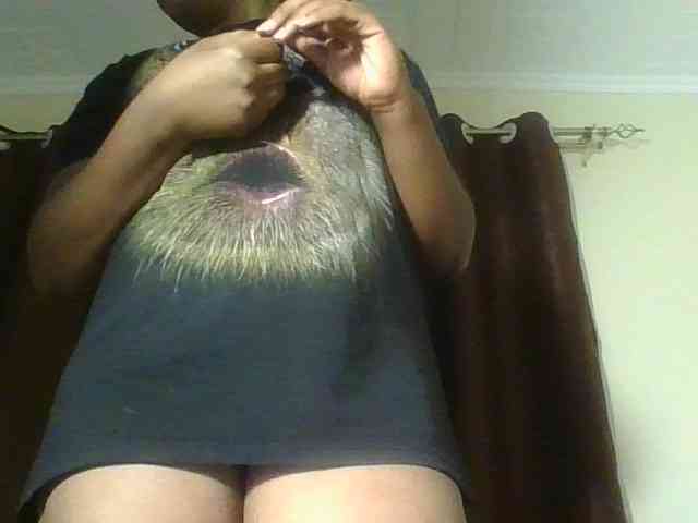 Hornycremmy09 webcam