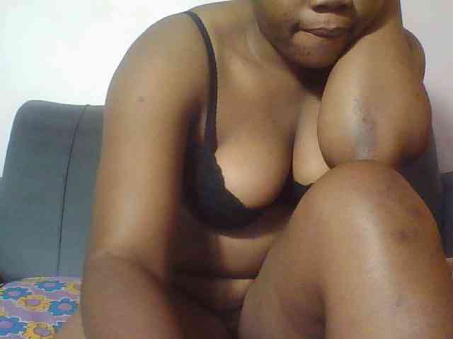 Hornycremmy09