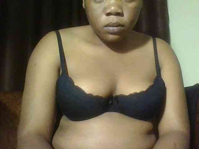 Hornycremmy09 webcam