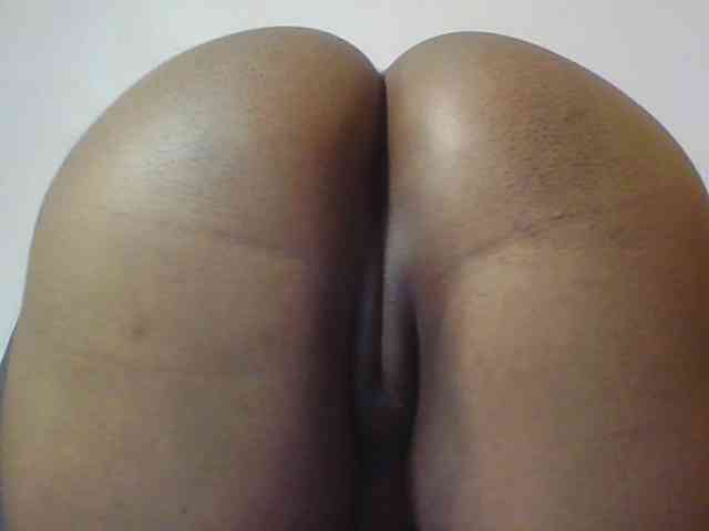 Hornycremmy09 webcam
