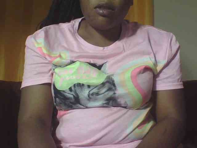 Hornycremmy09 webcam