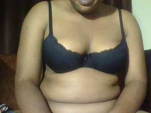 Hornycremmy09 webcam