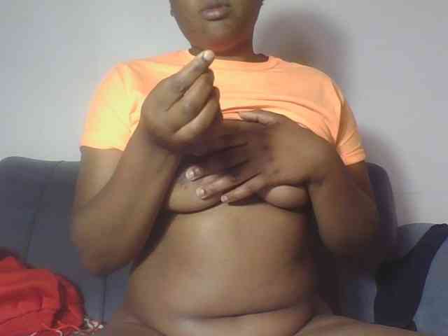 Hornycremmy09
