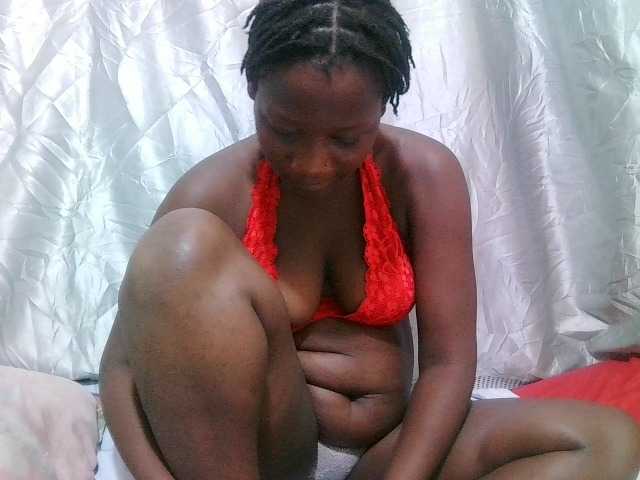 sweet-ass live cam on BongaCams
