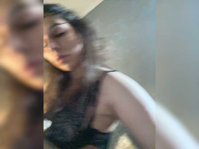 Eva696 live cam on BongaCams