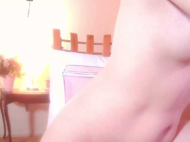 OlenaX live cam on BongaCams