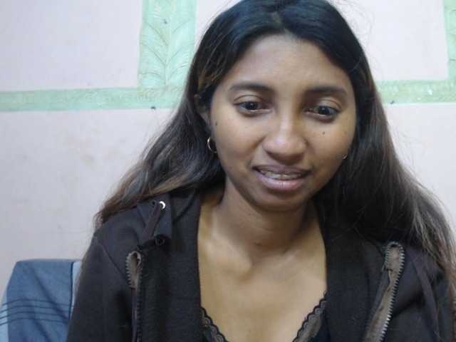 Rjennie live cam on BongaCams
