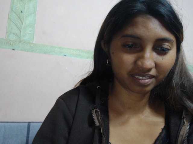 Rjennie live cam on BongaCams