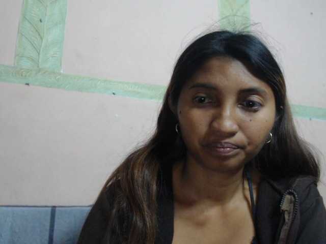 Rjennie live cam on BongaCams