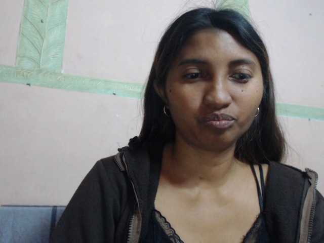 Rjennie live cam on BongaCams