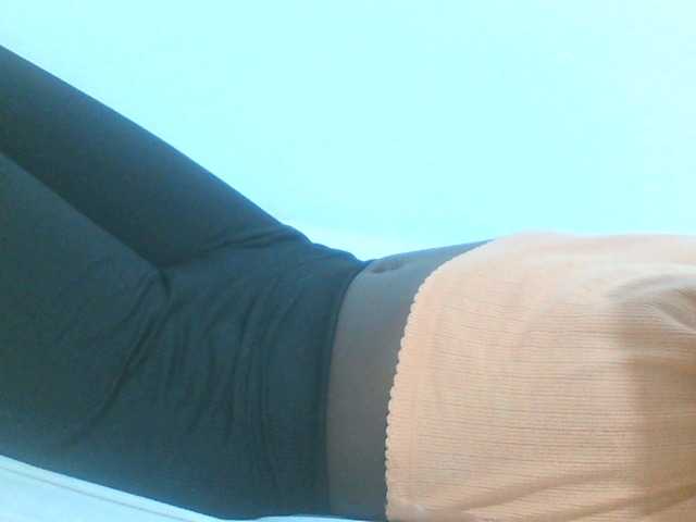 Sweetpie50 live cam on BongaCams