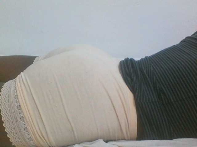 Sweetpie50 live cam on BongaCams