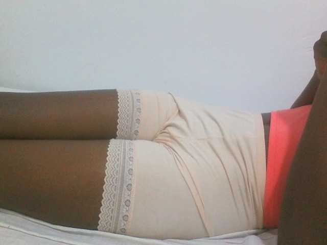 Sweetpie50 live cam on BongaCams
