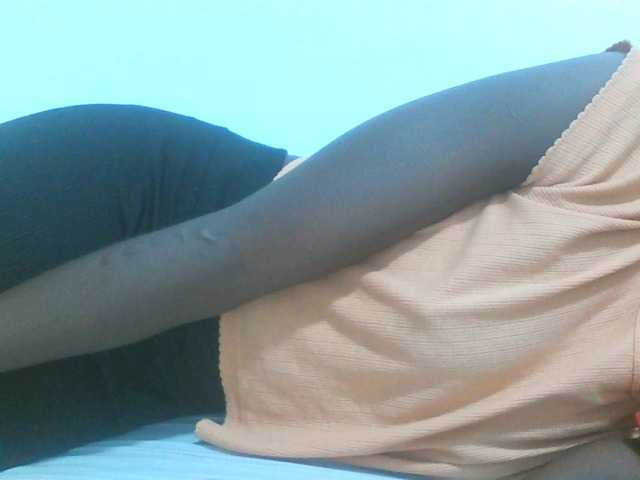 Sweetpie50 live cam on BongaCams