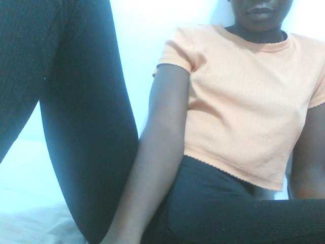 Sweetpie50 live cam on BongaCams