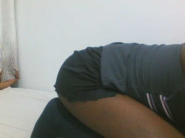 Sweetpie50 live cam on BongaCams
