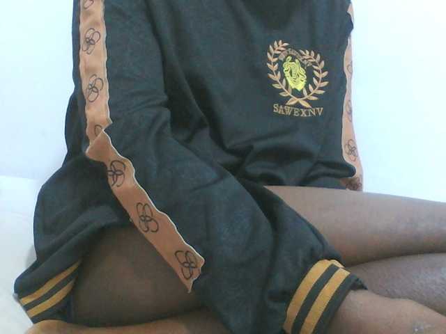 Sweetpie50 live cam on BongaCams