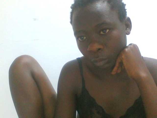 Sweetpie50 live cam on BongaCams