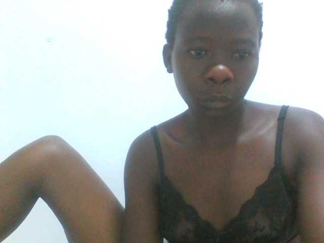 Sweetpie50 live cam on BongaCams