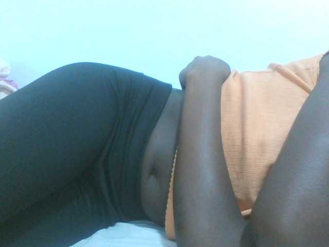 Sweetpie50 live cam on BongaCams