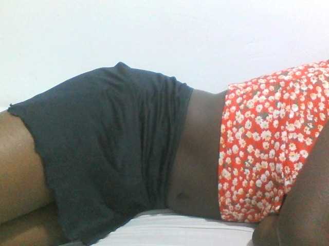 Sweetpie50 live cam on BongaCams