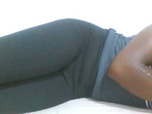 Sweetpie50 live cam on BongaCams
