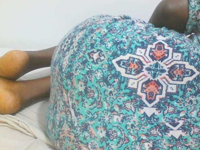 Sweetpie50 live cam on BongaCams
